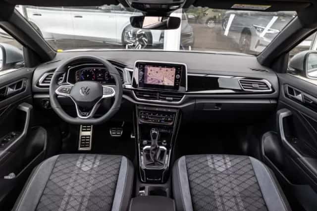 Volkswagen T-Roc (2025) thumbnail 5