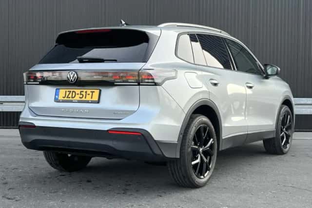 Volkswagen Tiguan (2026) thumbnail 3