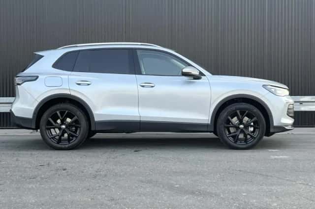 Volkswagen Tiguan (2026) thumbnail 4