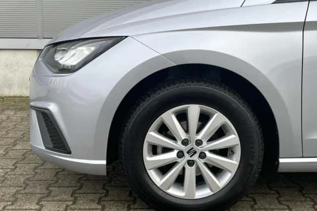 SEAT Ibiza (2023) thumbnail 13
