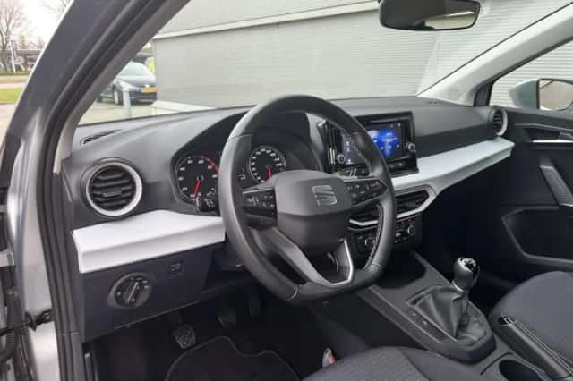 SEAT Ibiza (2023) thumbnail 19