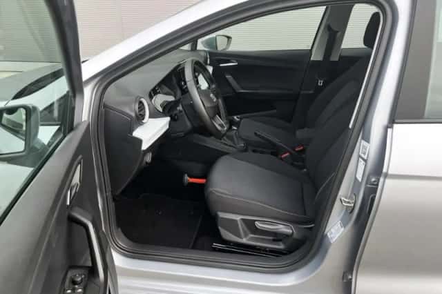 SEAT Ibiza (2023) thumbnail 4