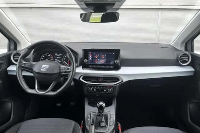 SEAT Ibiza (2023) thumbnail 5