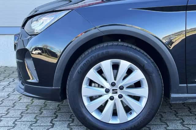 SEAT Arona (2023) thumbnail 14