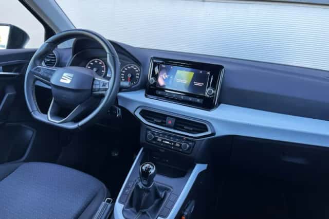 SEAT Arona (2023) thumbnail 26