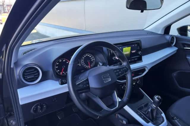 SEAT Arona (2023) thumbnail 33