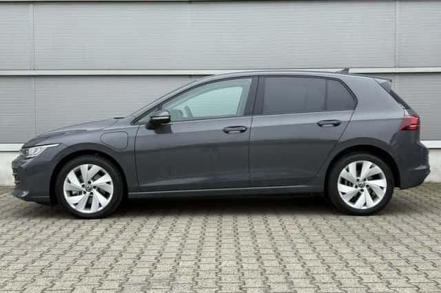Volkswagen Golf (2025) thumbnail 12