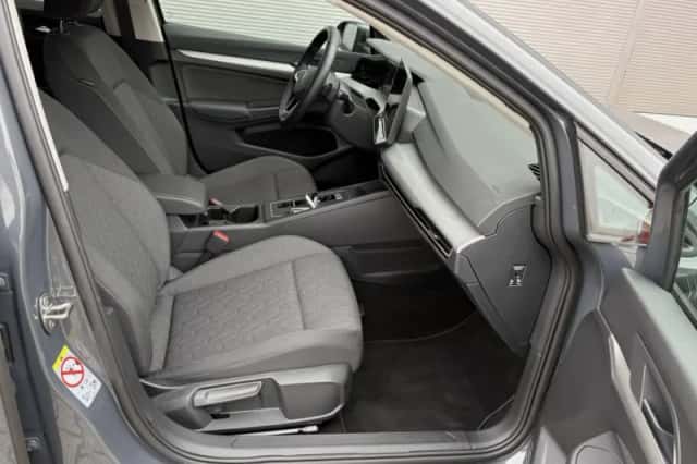 Volkswagen Golf (2025) thumbnail 14