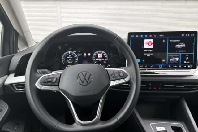 Volkswagen Golf (2025) thumbnail 18