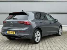 Volkswagen Golf (2025) thumbnail 3