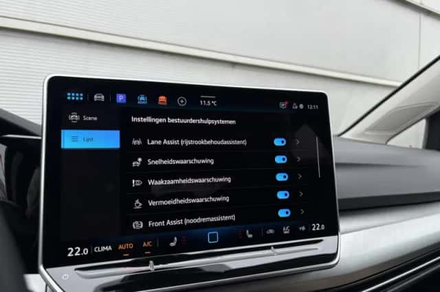 Volkswagen Golf (2025) thumbnail 32
