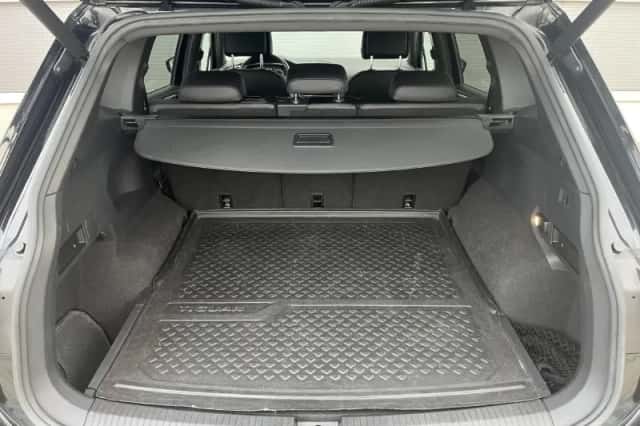 Volkswagen Tiguan (2021) thumbnail 17