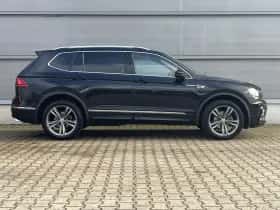 Volkswagen Tiguan (2021) thumbnail 3
