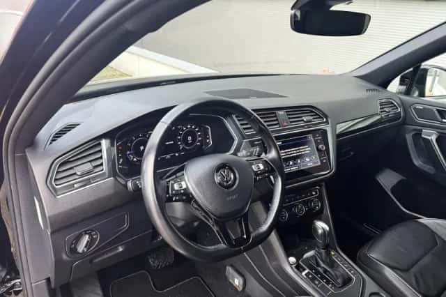 Volkswagen Tiguan (2021) thumbnail 21