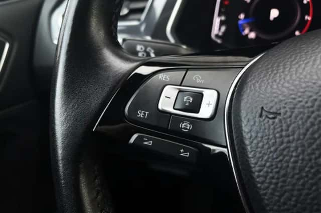 Volkswagen Tiguan (2021) thumbnail 26