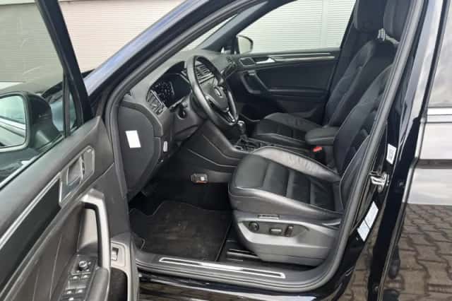 Volkswagen Tiguan (2021) thumbnail 4