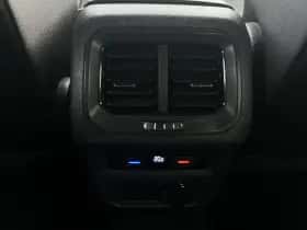 Volkswagen Tiguan (2021) thumbnail 36