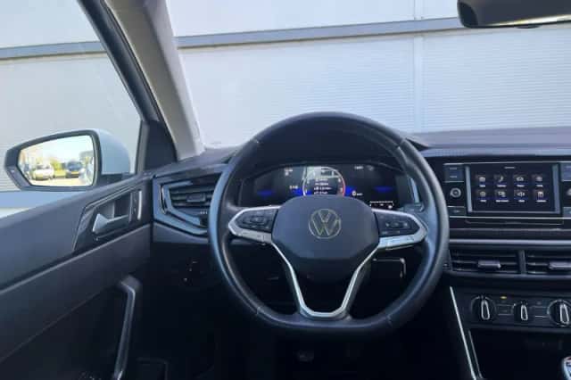 Volkswagen Polo (2023) thumbnail 22