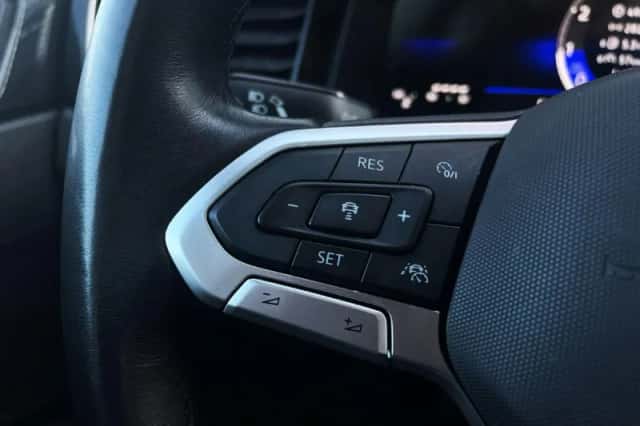 Volkswagen Polo (2023) thumbnail 24