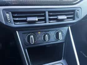 Volkswagen Polo (2023) thumbnail 30