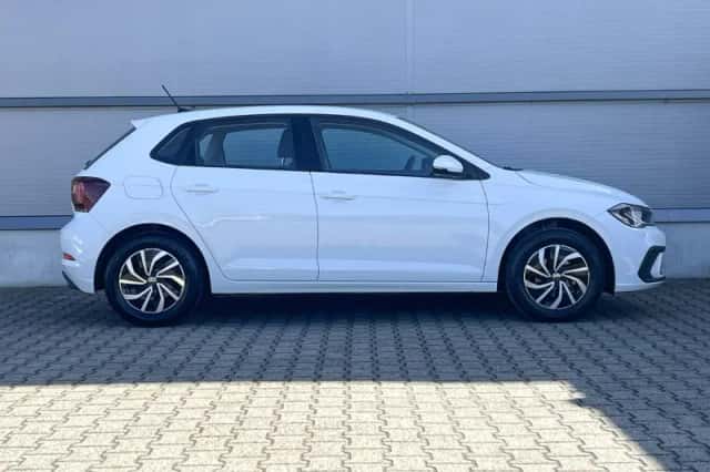 Volkswagen Polo (2023) thumbnail 4