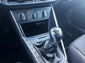 Volkswagen Polo (2023) thumbnail 31