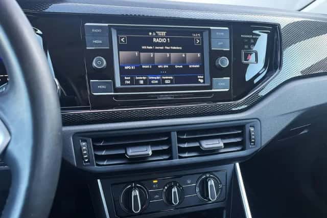 Volkswagen Polo (2023) thumbnail 32
