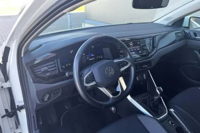Volkswagen Polo (2023) thumbnail 34