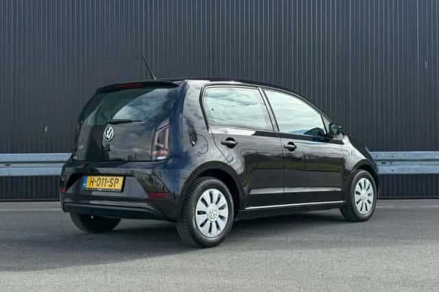 Volkswagen Up! (2020) thumbnail 2