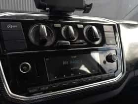 Volkswagen Up! (2020) thumbnail 28