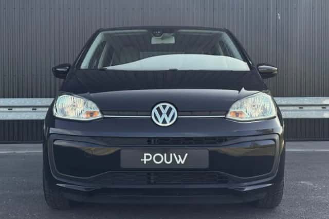 Volkswagen Up! (2020) thumbnail 8