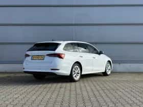 Škoda Octavia (2021) thumbnail 2