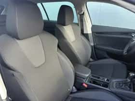 Škoda Octavia (2021) thumbnail 12
