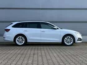 Škoda Octavia (2021) thumbnail 3