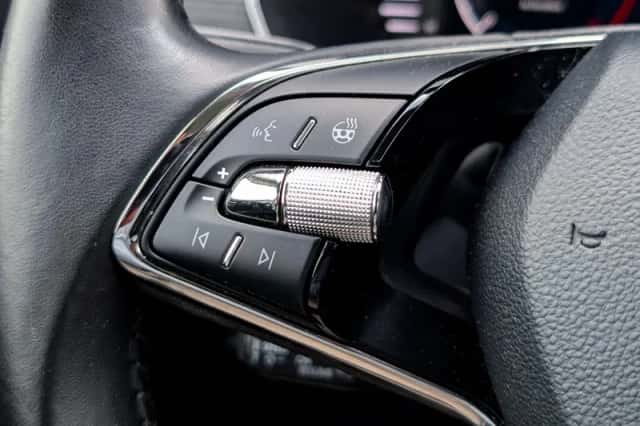 Škoda Octavia (2021) thumbnail 23