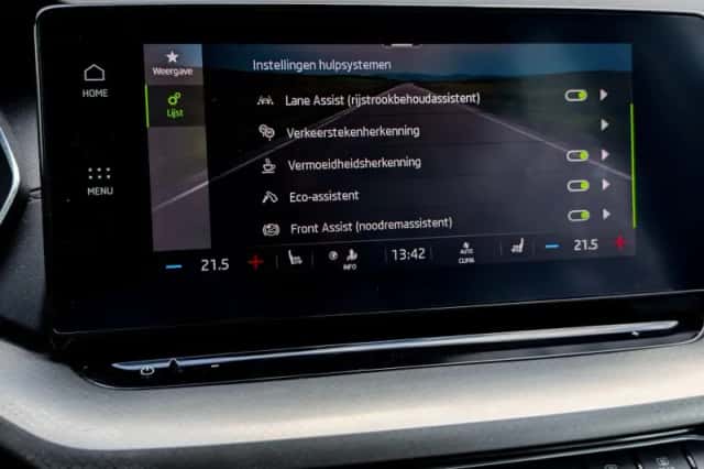 Škoda Octavia (2021) thumbnail 33