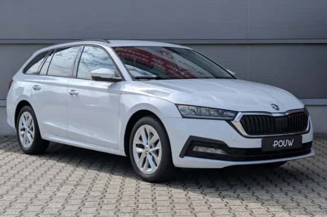Škoda Octavia (2021) thumbnail 9