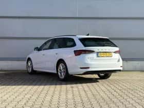 Škoda Octavia (2021) thumbnail 9