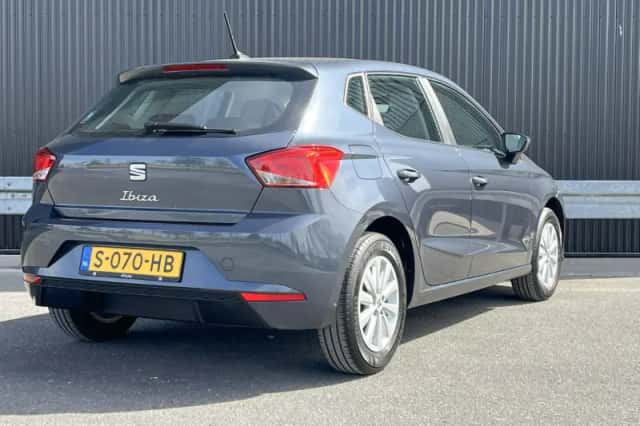 SEAT Ibiza (2023) thumbnail 2