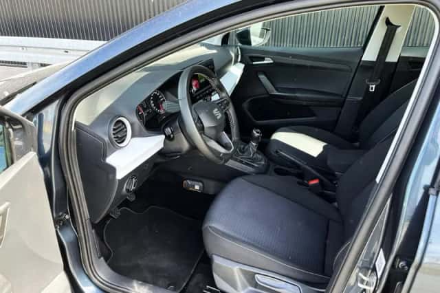 SEAT Ibiza (2023) thumbnail 4