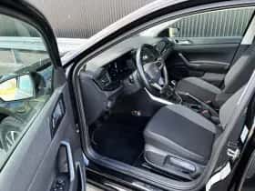 Volkswagen Polo (2021) thumbnail 4