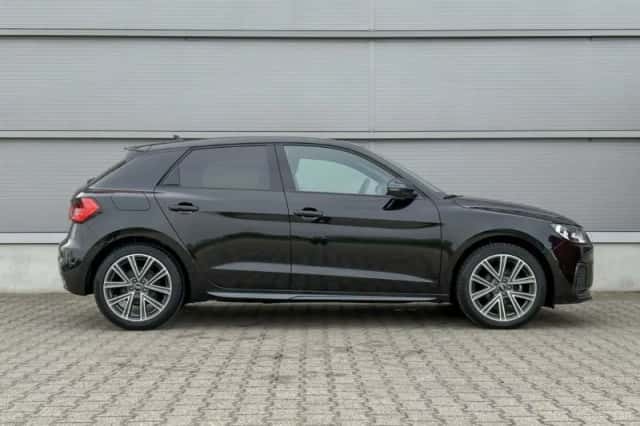 Audi A1 (2022) thumbnail 3