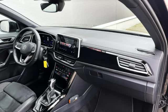 Volkswagen T-Roc (2025) thumbnail 34