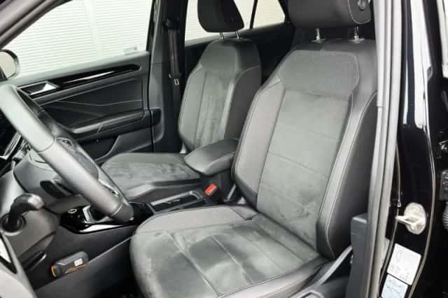 Volkswagen T-Roc (2025) thumbnail 5