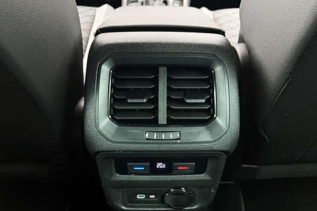 Volkswagen Tiguan (2020) thumbnail 31