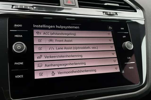 Volkswagen Tiguan (2020) thumbnail 41