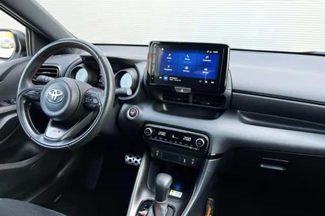 Toyota Yaris (2023) thumbnail 32