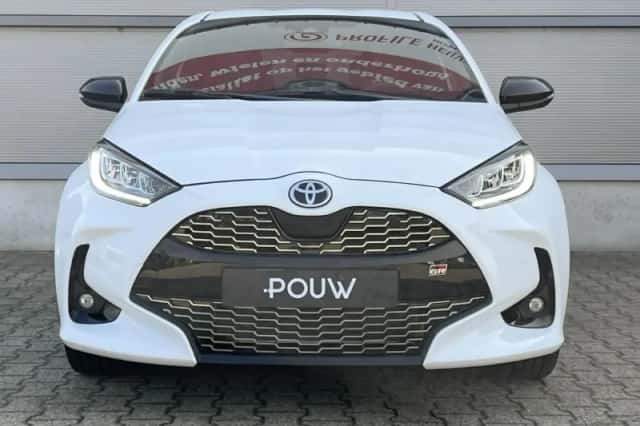 Toyota Yaris (2023) thumbnail 8