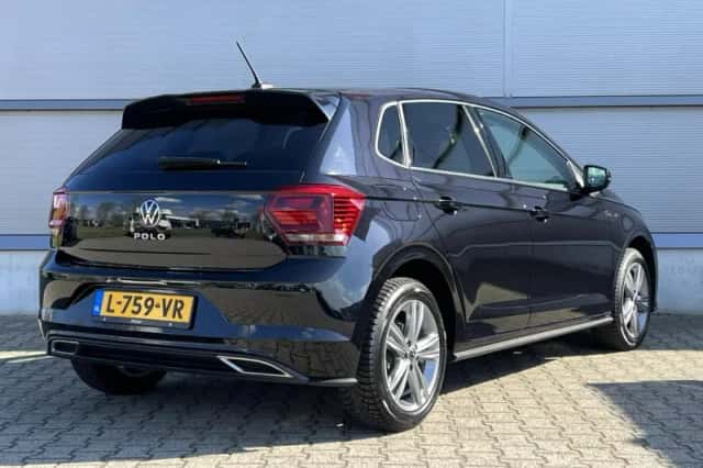 Volkswagen Polo (2021) thumbnail 2