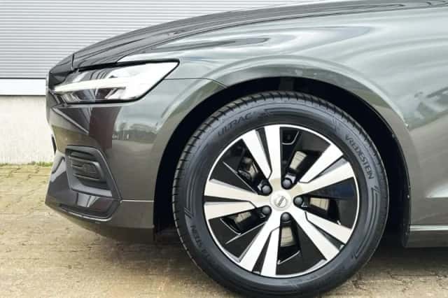Volvo V60 (2022) thumbnail 14